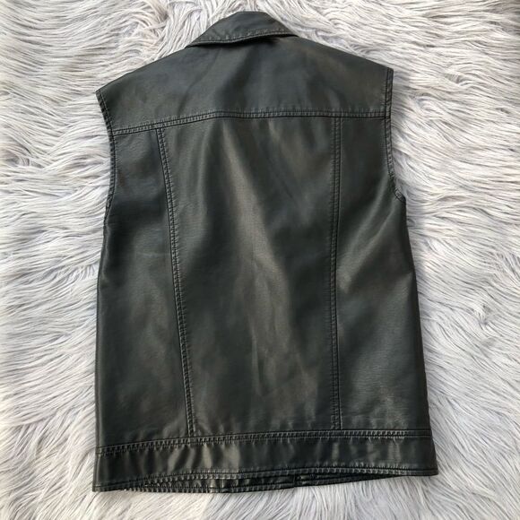 🚨 UO Silence + Noise Vegan Leather Moto Vest - Picture 3 of 10